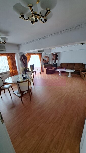 Inchiriere apartament 3(din4)camere pe bd Decebal, metroul M2