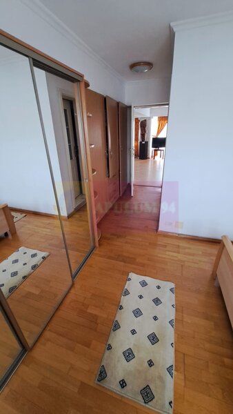 Apartament pe bd Decebal, stradal,