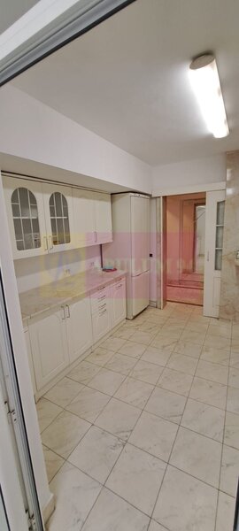 Apartament pe bd Decebal, stradal,